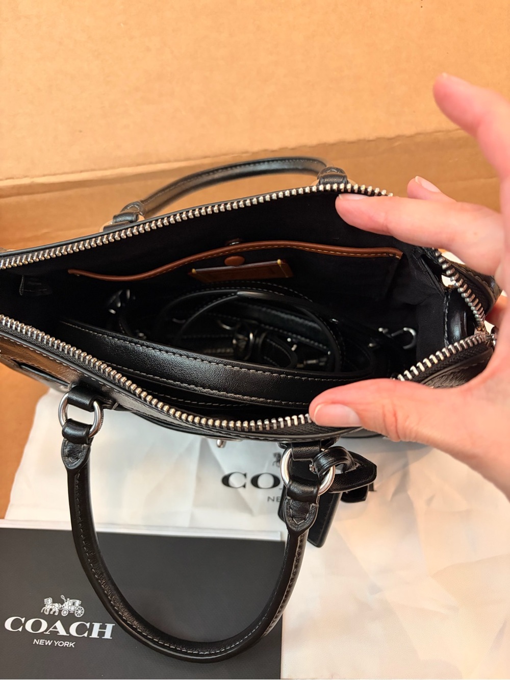 *sold* Coach Black Leather Rhyder Satchel Bag 24 - Picture 8 of 11